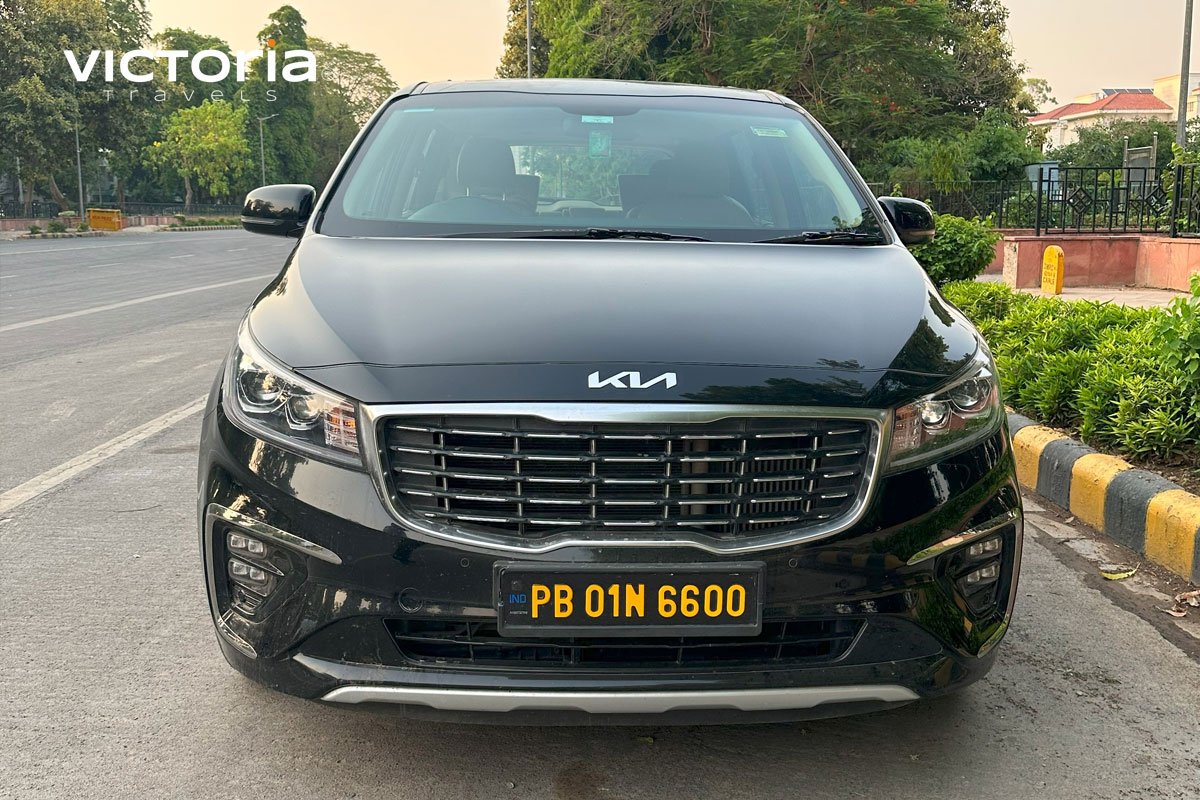 Hire Black Kia