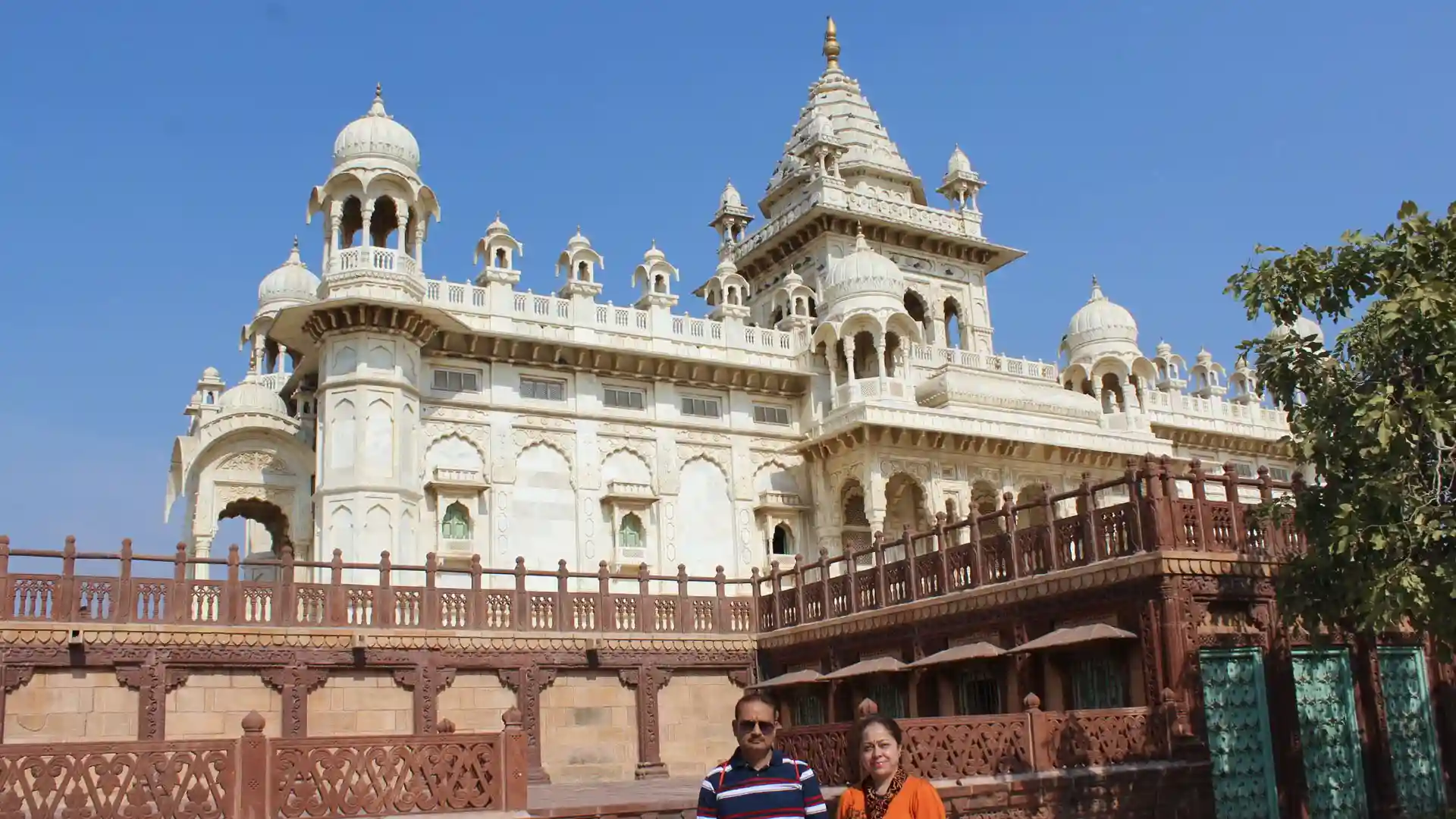 Jaswant Thada Tour Hire