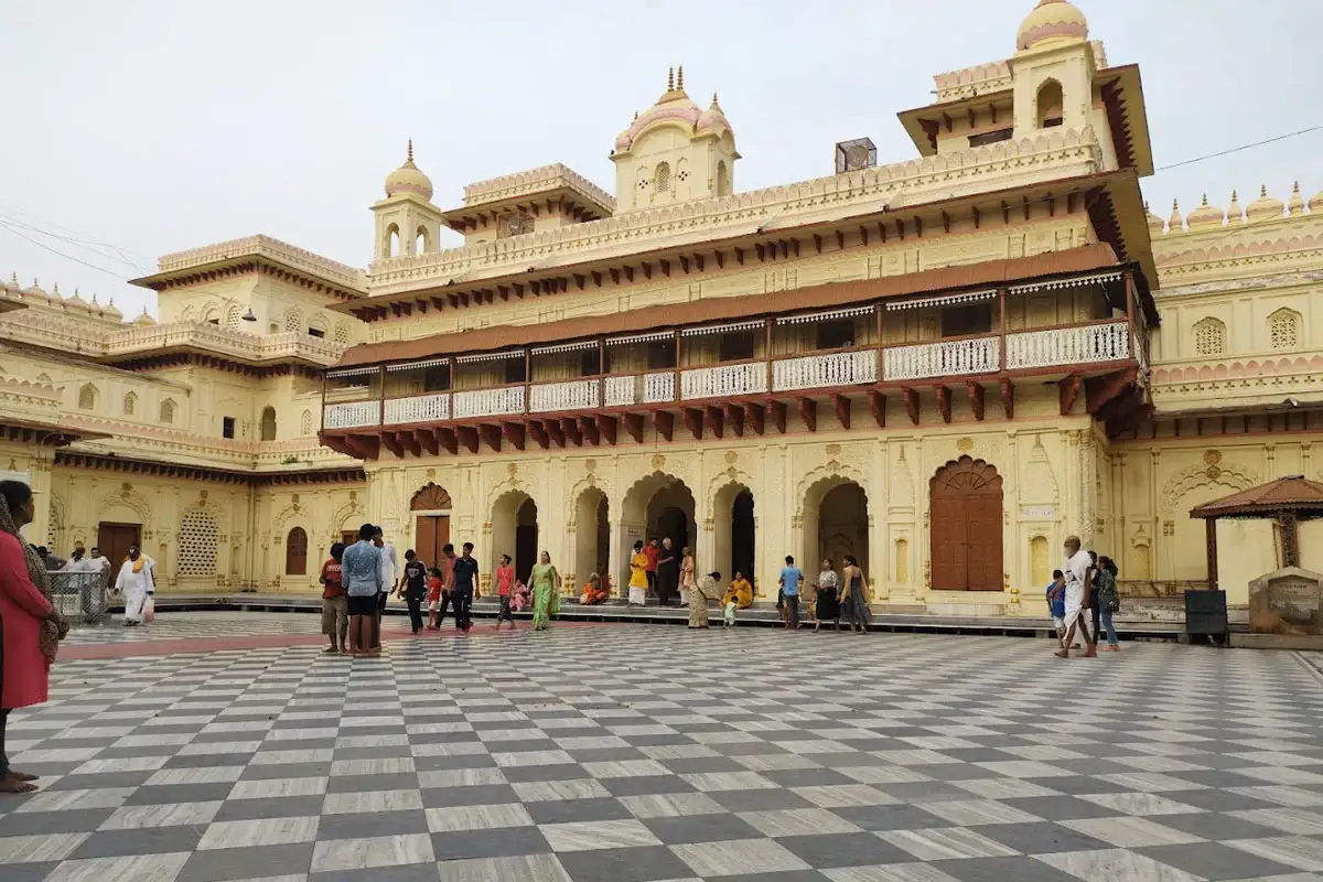 Kanak Bhawan Tour